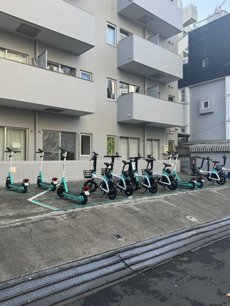 �y���ԁE���r���O�z�@